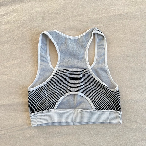 Fabletics Star Sports Bra in grey/black (size S) - Picture 3 of 7